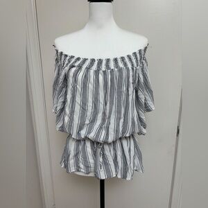 Abercrombie & Fitch off shoulder striped top large butterfly sleeves white black
